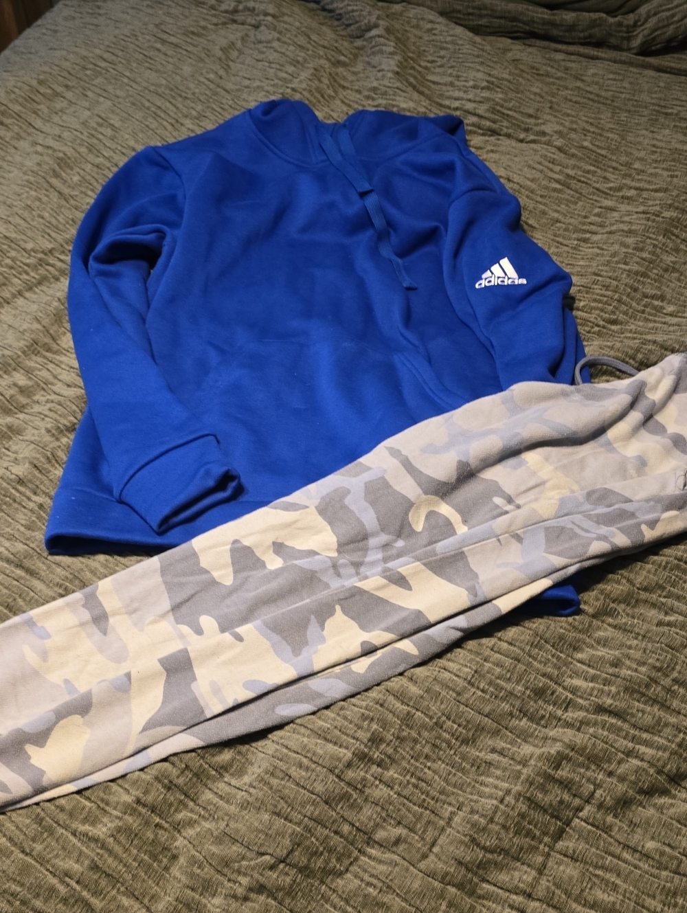 adidas Royal Blue Hoodie with Gray and Cream Camo Joggers Medium